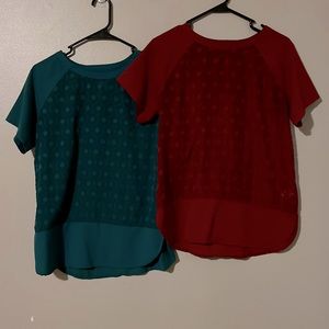 Womens short sleeve blouse bundle. Size small